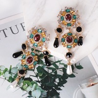 Retro Long Earrings for Women ā Trendy Alloy Rhinestone Drop Ear Accessories | Vintage Fashion Jewelry - Thumbnail 6