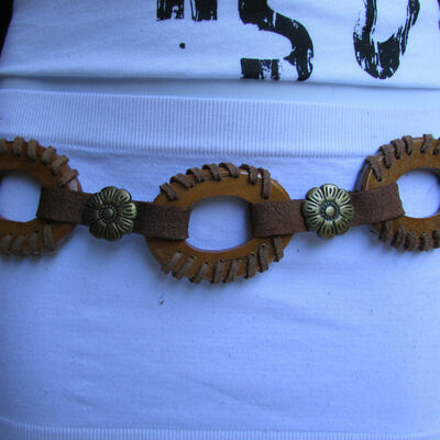 Women brown ring round wood fashion belt antique gold flower charms size s m