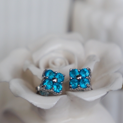Blue lucky clover neon blue color natural apatite earstuds 925 sterling silver stud earrings for girls gift for lady
