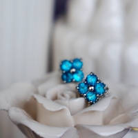 Blue Lucky Clover Neon Blue Color Natural Apatite Earstuds 925 Sterling Silver Stud Earrings for Girls Gift for Lady - Thumbnail 5