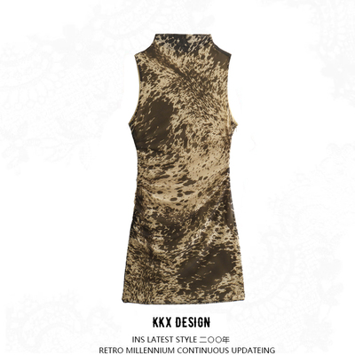 Small stand collar sleeveless quilted print dress - Thumbnail 4