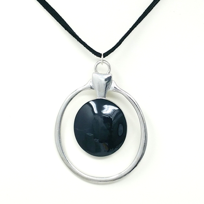 Black oval pendant necklace