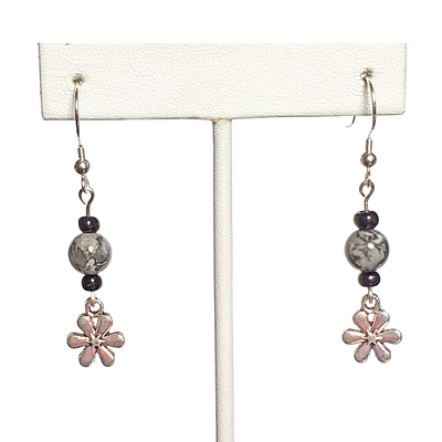 Gray crazy lace agate and flower earrings