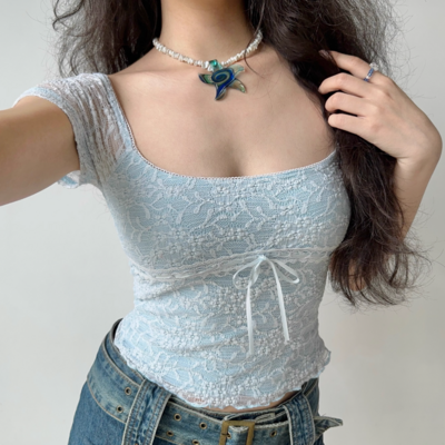 Hollow lace square neck short-sleeved t-shirt