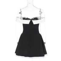 One-shoulder contrast color design low-cut waist short skirt dress - Thumbnail 1