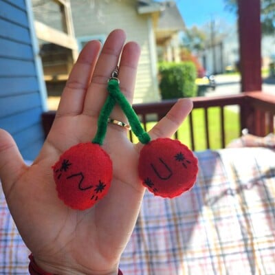 Felt cherries keychain