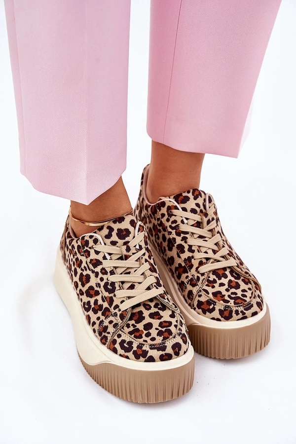 Women’s Eco-Suede Platform Sneakers – Chunky Comfort with Sustainable Style