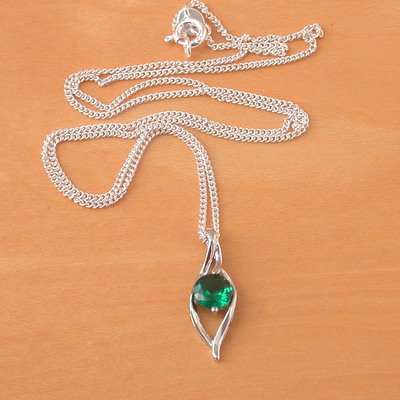 925 emerald (lab created) pendant & 18" sterling silver chain/green emerald necklace/emerald jewelry/emerald jewellery/may birthstone/925