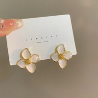 Vintage Metal Ear Stud Sweet Flower Stud Earrings For Women Girls - Thumbnail 1