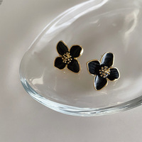 Vintage Metal Ear Stud Sweet Flower Stud Earrings For Women Girls - Thumbnail 7