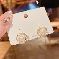 Fashion Shiny Crystal  Simulated Pearl Earrings - Thumbnail 4