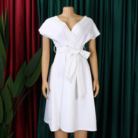 Elegant v neck Fashion dress with Big Bow - Thumbnail 5