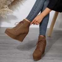 Lace-up Platform Ankle Boots - Thumbnail 4