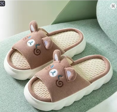 Cartoon Animal Shape Slippers – Women’s Four Seasons Indoor Home Linen Slippers | Cute, Comfy & Breathable with Non-Slip PVC Soles