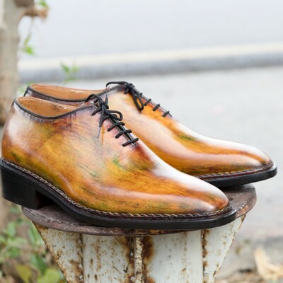 Crafted leather handmade classic tan shaded patina lace up dress shoes