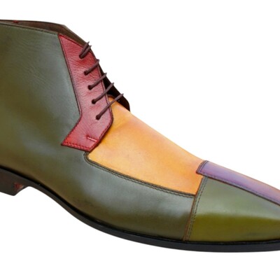 Crafted leather classic men tri tone leather chukka boot