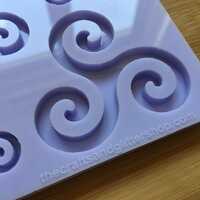 Triskele Silicone Mold - Thumbnail 3
