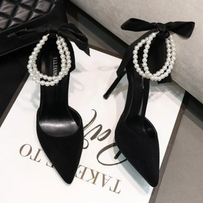 Black women’s pointed toe classic high heels 