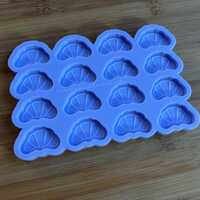 Croissant Silicone Mold - Thumbnail 2