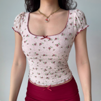 Rose U-neck short-sleeved lace T-shirt - Thumbnail 1
