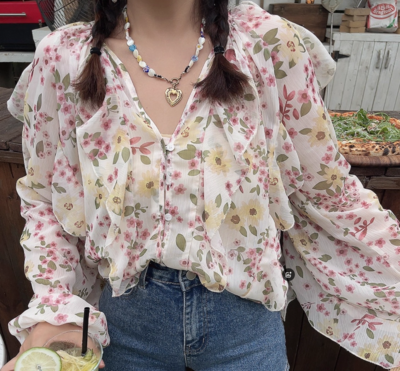 Layered decorative print shirt
