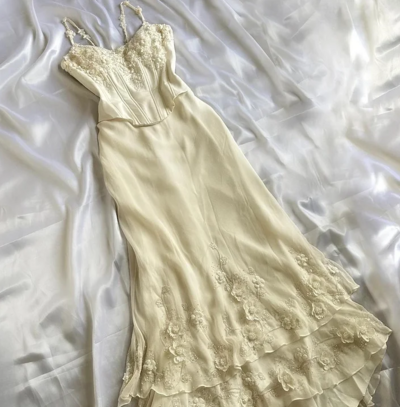 Elegant Ivory Luxury Gorgeous Exquisite flowers Chiffon Evening Dress