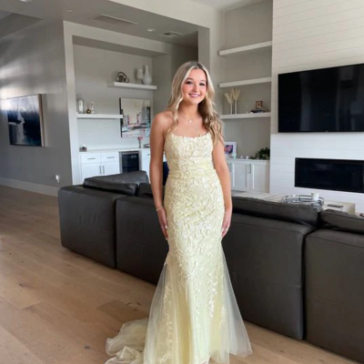 Elegant straps yellow backless lace prom dresses