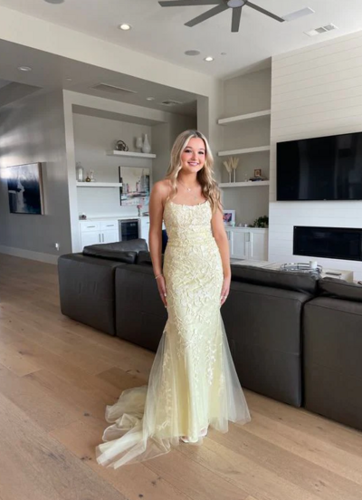 Elegant Straps Yellow Backless Lace Prom Dresses