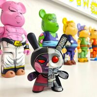 ArTToy by DirtyRobot & Kidrobot "Destroy Edition"  (VOID 5" Mecha Half-Ray Dunny) - Thumbnail 7