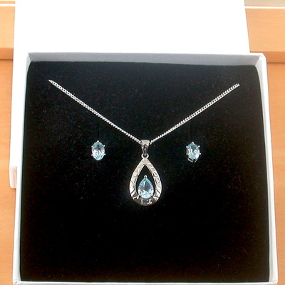 Boxed gift box/sterling silver blue topaz teardrop pendant & chain/blue topaz necklace/topaz jewellery/topaz jewelrytopaz earrings/uk