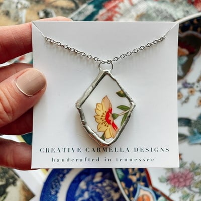 “beauty in the broken” necklace no.07