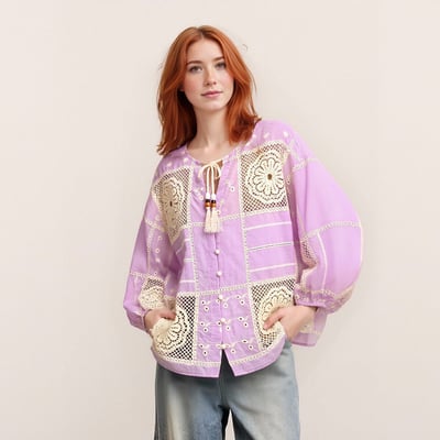 Fashionable casual 0 hollow embroidery shirt