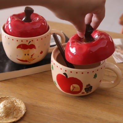 Big apple mug with lid and spoon
