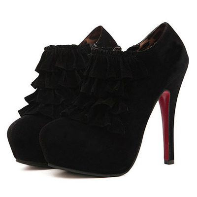Ruffle style high heel