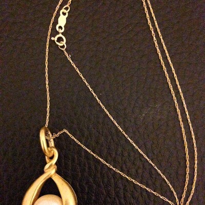 Golden pearl