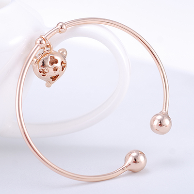 Diamond fox bracelet