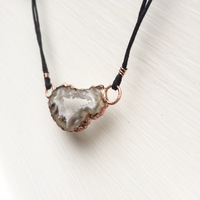 AGATE GEODE SLICE #1 NECKLACE - Thumbnail 1