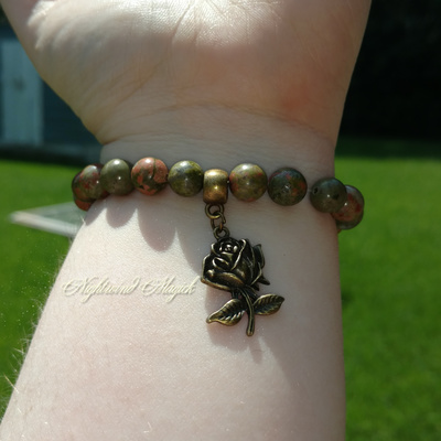 Growing strong (unakite bead and aventurine chip bracelet)